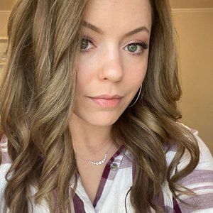 Meet your Posher, Brittney